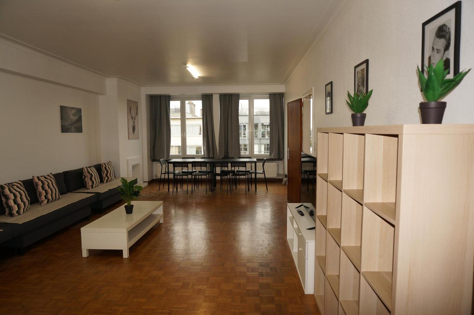 Belga Apartment 3 Bedrooms. Антверпен Экстерьер фото